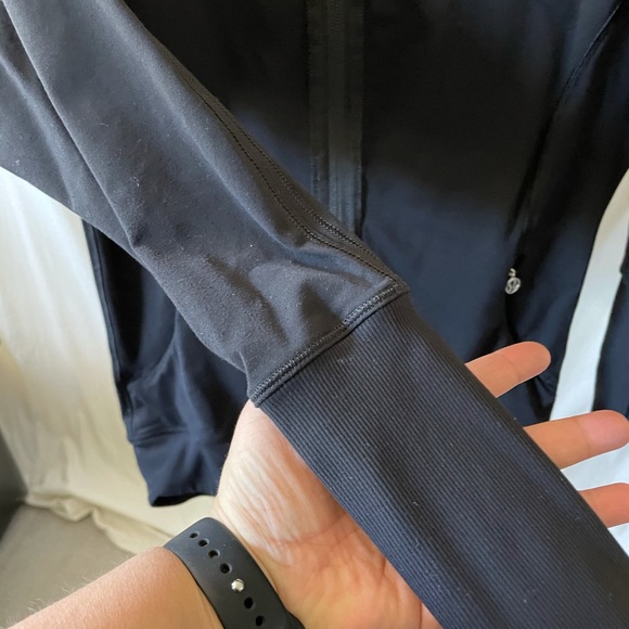 Lululemon Athletica Daily Yoga Jacket size 4 - Picture 4 of 6